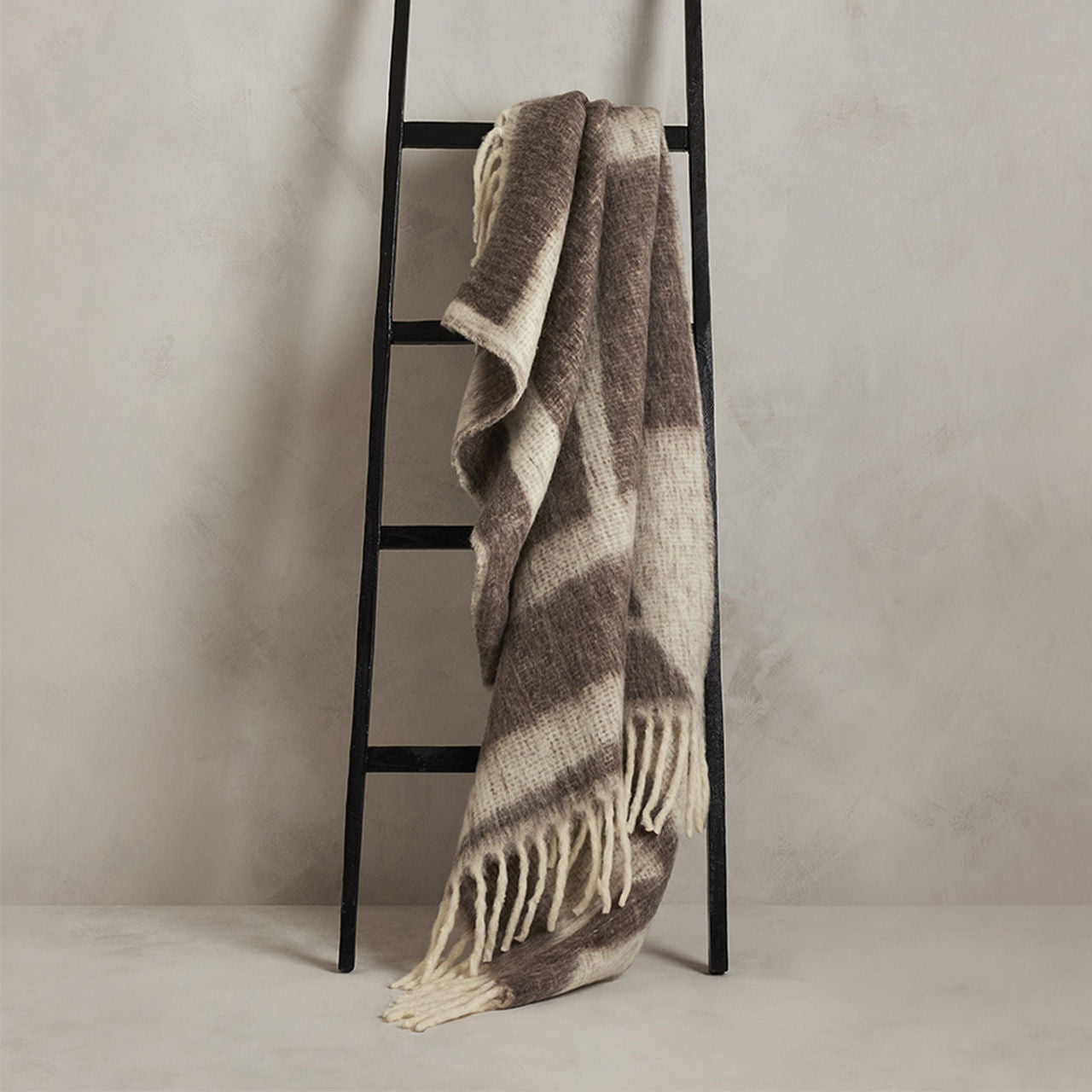 FAUX MOHAIR JACQUARD THROW